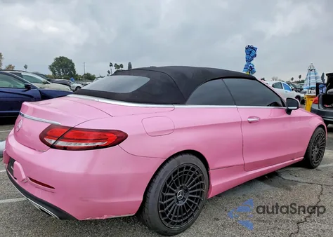 2020 Mercedes-Benz C 300 z USA, uszkodzony, nr VIN W1KWK8DB8LF992054